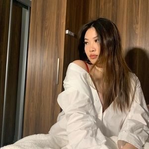 Meet your Posher, Phoebe